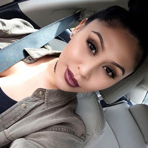 Meet your Posher, Katt